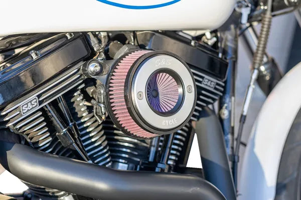 Harley-Davidson FXDBA 1584 Dyna Street Bob Limited [2013] - Air Stinger Stealth Luftfiltersatz – Oberfläche: Schwarz – Bild 8