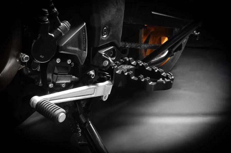 Suzuki V-Strom 650 [Gilles Tooling]-Pro-X Enduro footrest