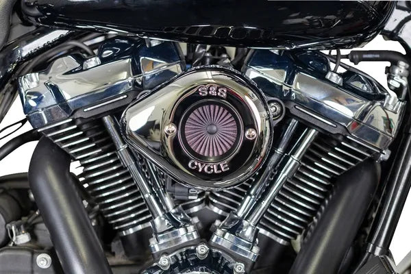 Harley-Davidson FLRT 1868 Freewheeler 114 [2022-2023] - Air Stinger Stealth Luftfiltersatz – Oberfläche: Verchromt – Bild 9