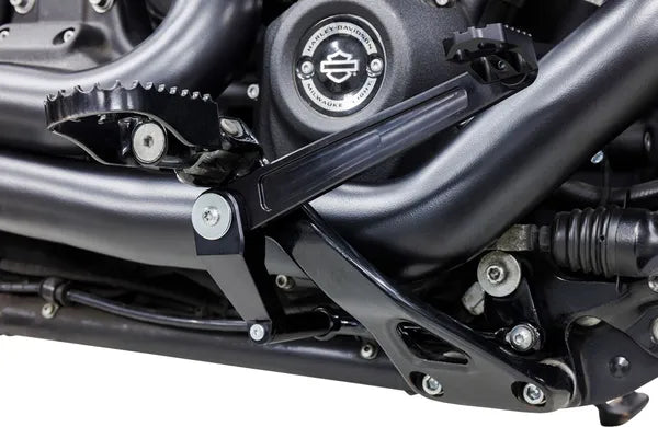Harley-Davidson FLSTFI 1923 Softail Fat Boy Gray Ghost 117 [2025] - Bremspedal – Bild 8