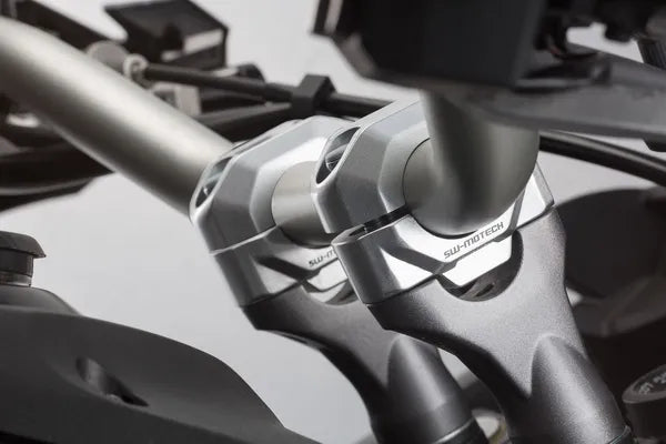 [SW-MOTECH] - Handlebar riser for Ø 22 mm, hole spacing 32-38 mm, version LEH000392200150S - picture 2