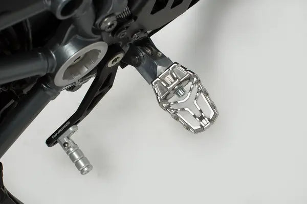 CFMOTO 800 MT-X [2025-2026] - EVO footrest set, version FRS.10.112.10000 – picture 3