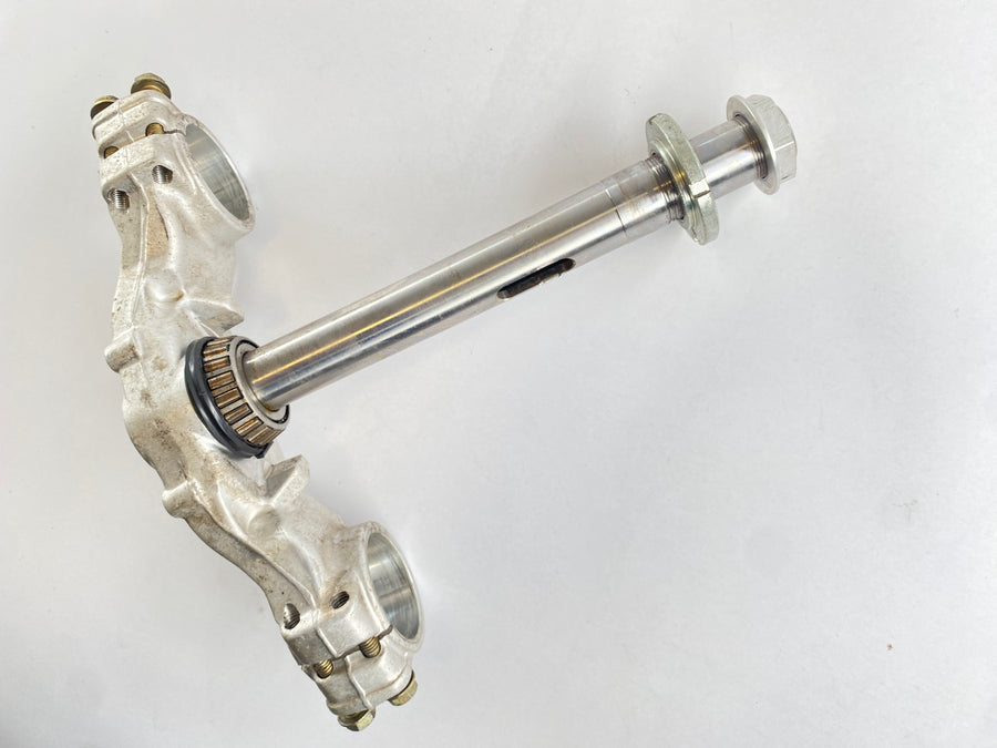 Husqvarna TE 610 E Dual H7 [1998] - lower triple clamp