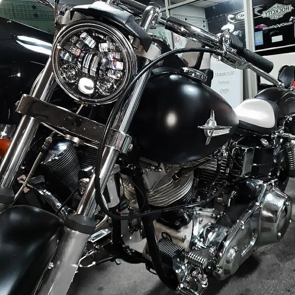 Triumph Thunderbird Commander 1700 [2018] - 5-3/4" LED Adaptive 2 Scheinwerfer – Bild 8