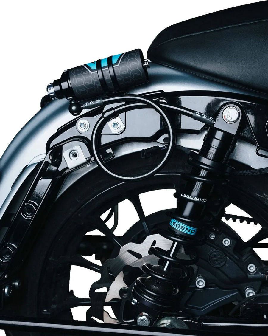 Harley-Davidson FLHXU 1977 Street Glide Ultra 121 [2025] - REVO ARC Remote Reservoir Außenbefestigung – Bild 6