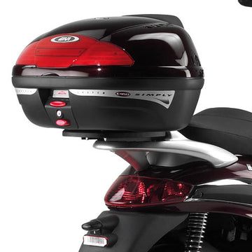 Piaggio Beverly 500 [GIVI] - Topcase Träger für MONOLOCK® Koffer benutzen Sie die im Koffer mitgelieferte Platte