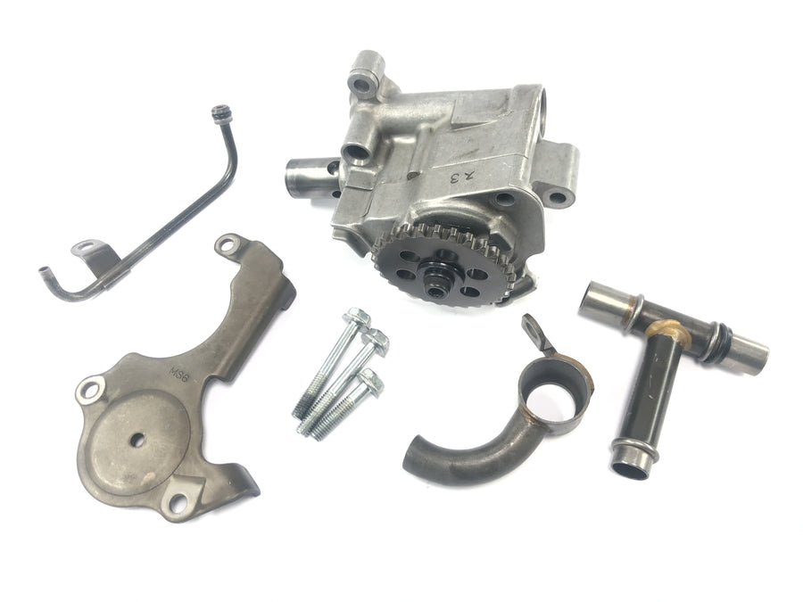 Honda XRV 750 Africa Twin RD07 [1993] - Oil pump oil filter basket oil intake pipe