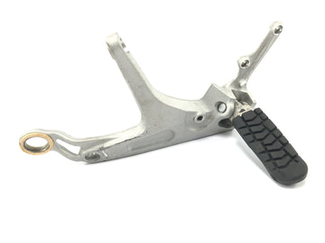 Husqvarna 701 Svartpilen [2019] - Driver's left footrest system