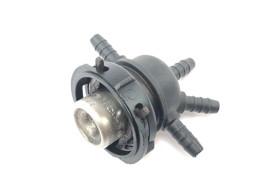 BMW R 1200 RT R12T [2007] - Fuel distributor fuel distributor fuel pressure regulator