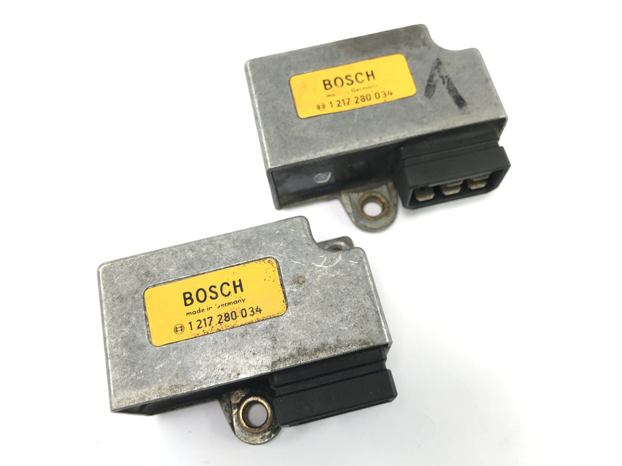 Ducati 500 SL Pantah [1981] - ignition control unit ignition unit CDI control box Bosch pair