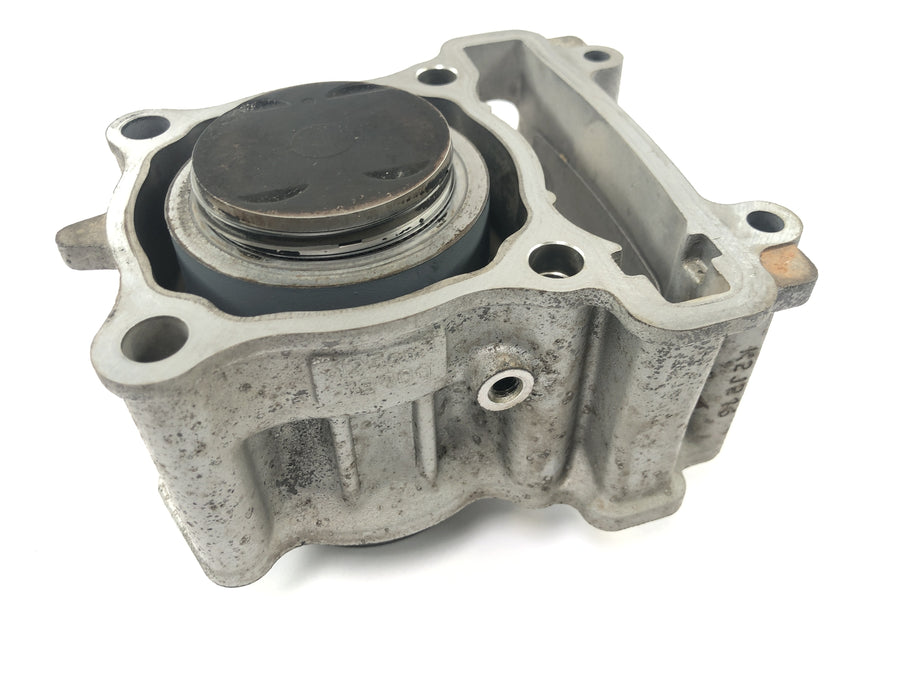 Yamaha WR 125 R DE07 [2009] - Zylinder Zylinderlaufbuchse mit Kolben Stehbolzen abgerissen