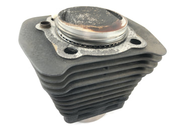 Buell X1 Lightning BL1 [1999] - cylinder with piston at the front