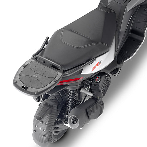 Aprilia SR GT 125-200 [GIVI] - Topcase Träger für MONOLOCK® Koffer benutzen Sie die im Koffer mitgelieferte MONOLOCK®