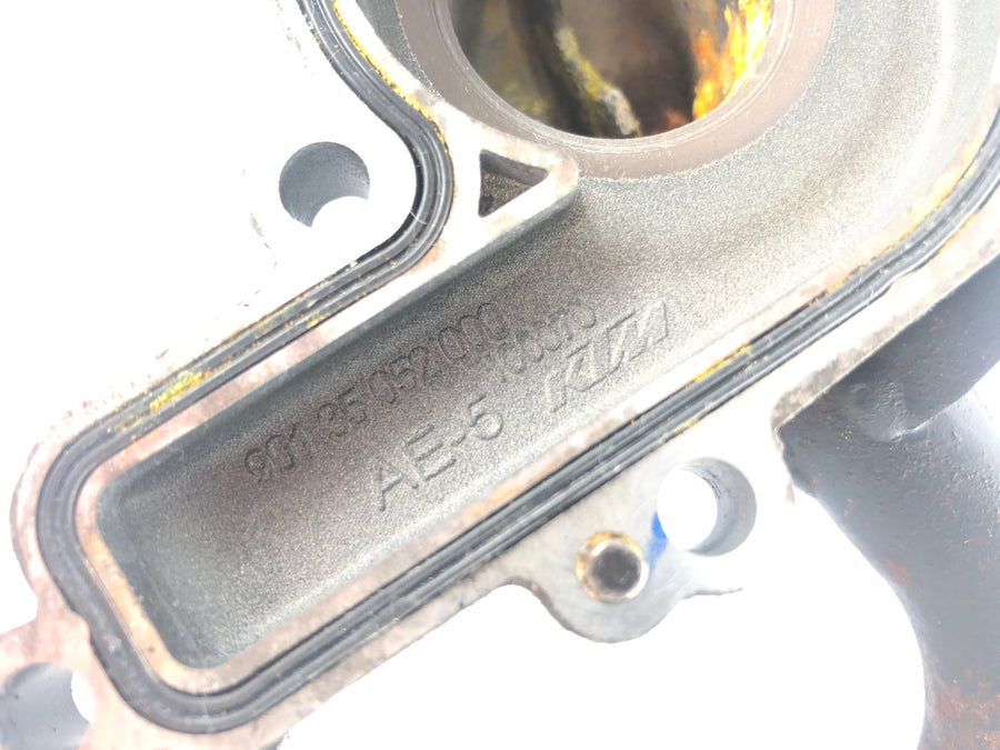 KTM Duke 125 [2011] - Engine cover water circuit nozzle