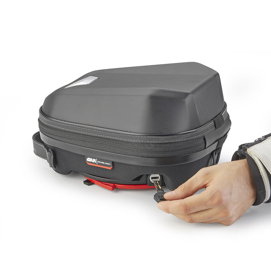 WL902 Weightless tank bag, semi-rigid – tank locked, volume 5 liters