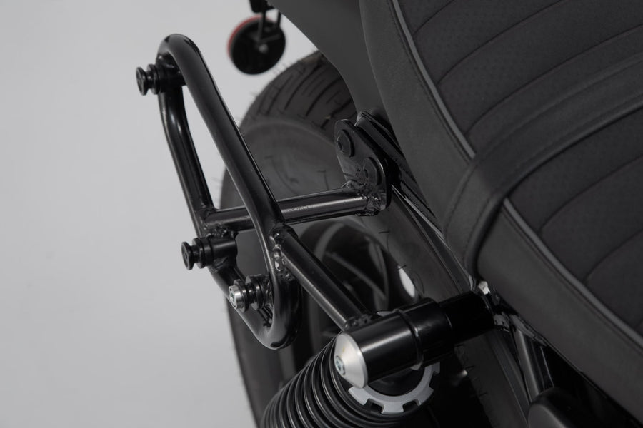 Moto Guzzi V9 Bobber [2017-2024] - Legend Gear LC2 side bag system - picture 7