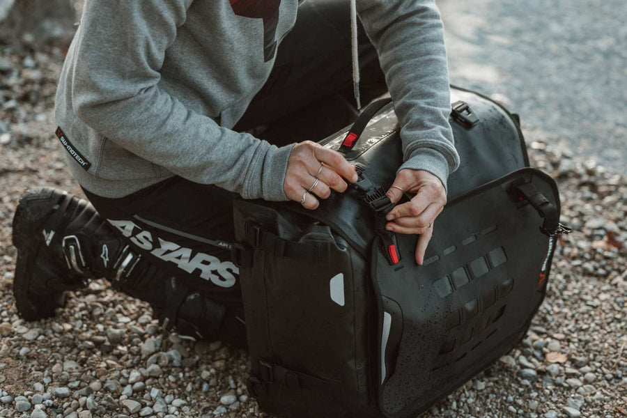 [SW-MOTECH] - SysBag WP L with adapter plate on the right – Figure 5