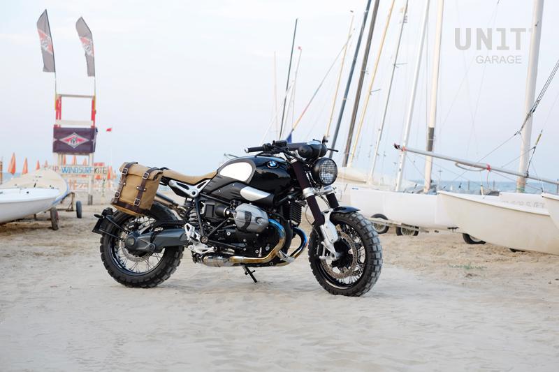 BMW R nineT 1200 Roadster [2014-2023] - Canvas-Seitentasche 10L-14L + Rahmen der -Serie