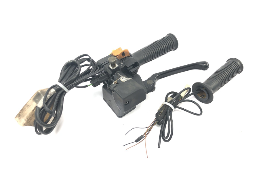 BMW K 1100 RS [1994] - Handlebar fitting, right, switch housing, brake lever, hand brake pump, heated grips set