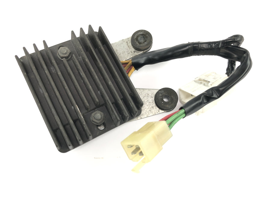 Honda CBR 600 RR PC37 [2004] - Voltage regulator rectifier regulator