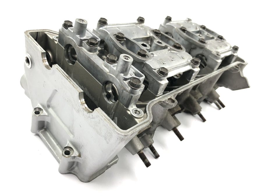Honda CBR 600 RR PC37 [2004] - Cylinder head valve train valves camshaft bearings