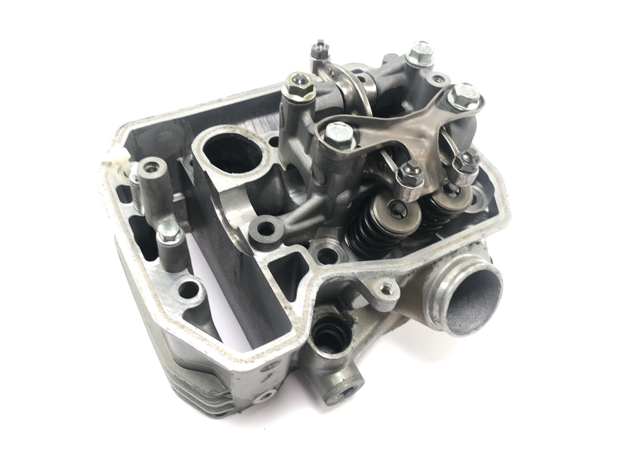 Honda XRV 750 Africa Twin RD04 [1992] - Cylinder head valve train with front valves