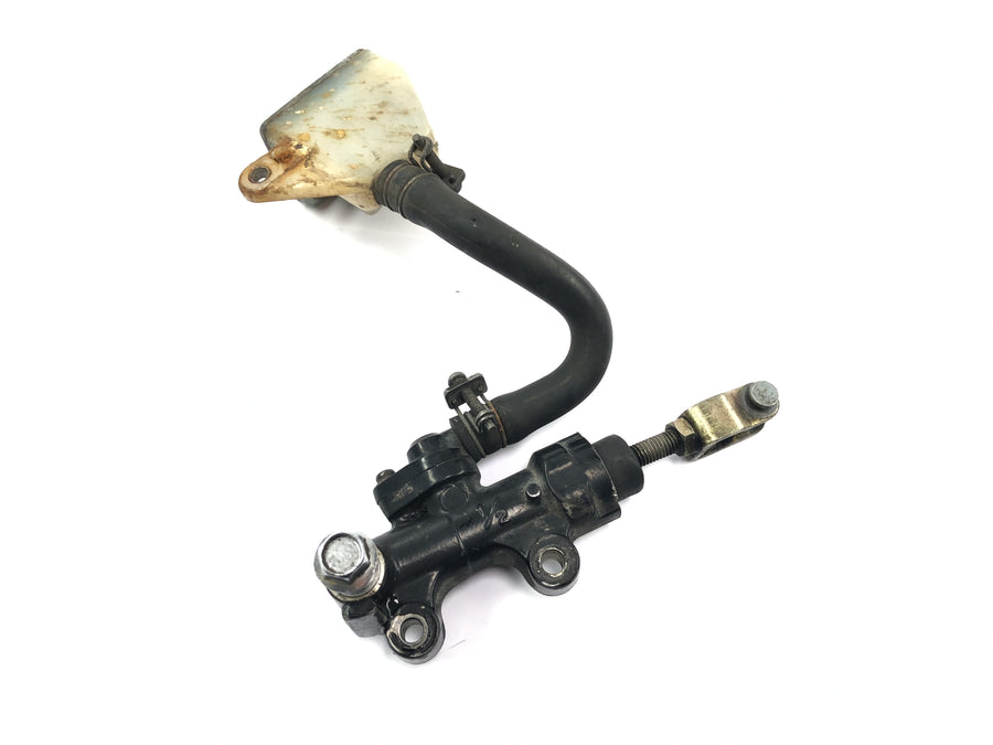 Suzuki GSX R 1100 GU74C [1987] - Rear brake pump, master cylinder, foot brake pump