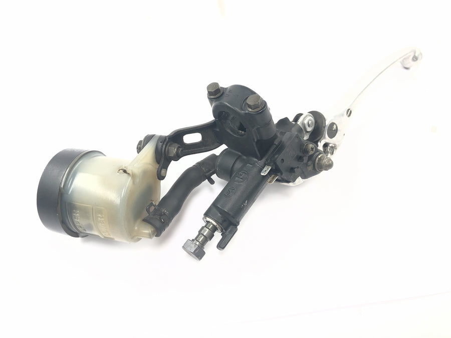 Honda CBR 900 RR SC28 [1995] - Handlebar fitting right hand brake pump with brake lever