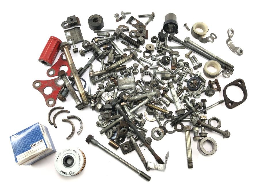 Honda XL 250 R MD03 [1993] - remaining parts and screws mixed lot of small parts