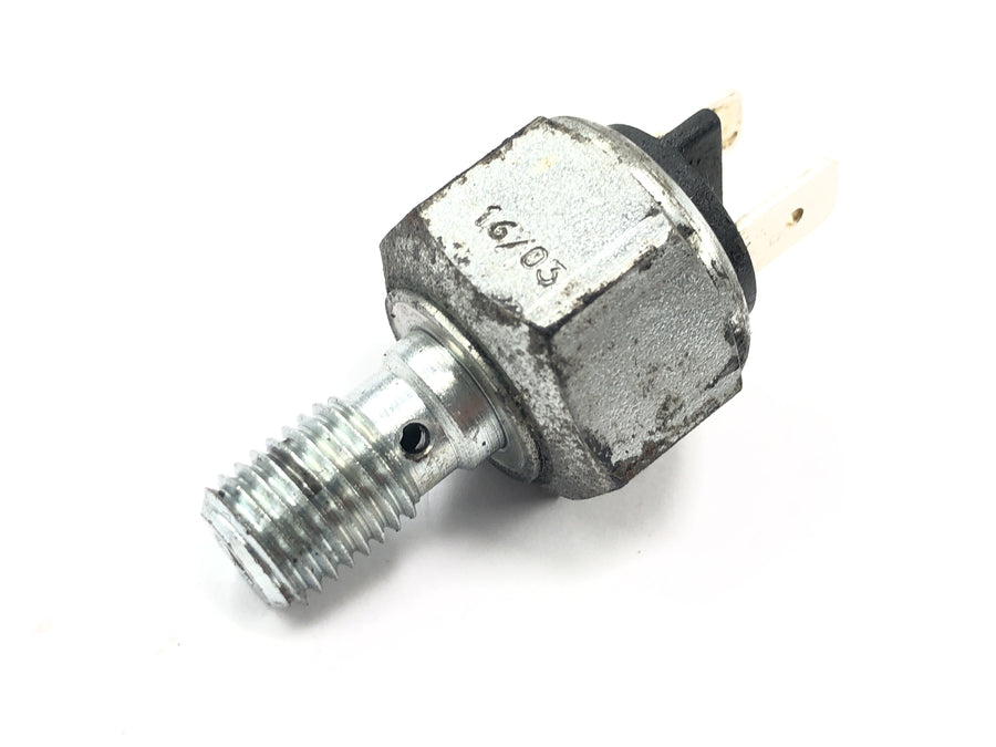 Triumph Speedmaster 900 [2003] - Rear brake light switch