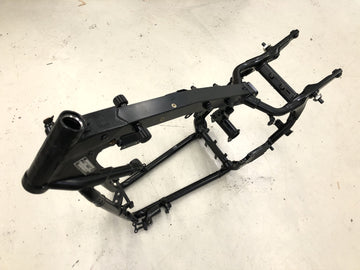 Triumph Speedmaster 900 [2003] - Frame main frame with papers