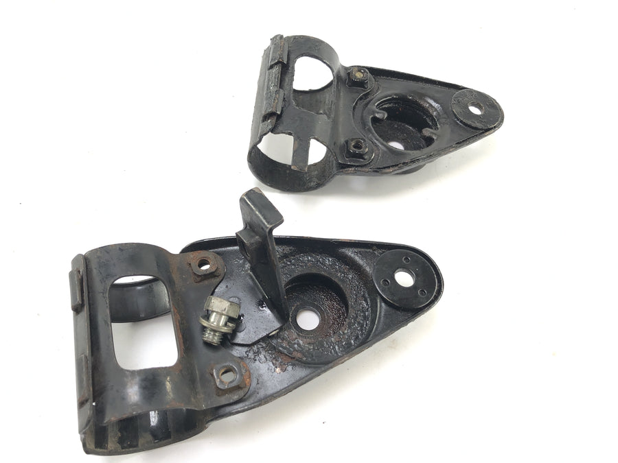 Yamaha XT 500 1U6 [1981] - Lamp holder headlight mount