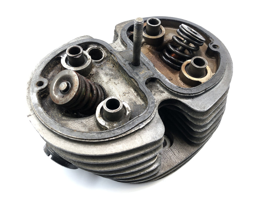 BMW R 75/5 [1973] - cylinder head on the left
