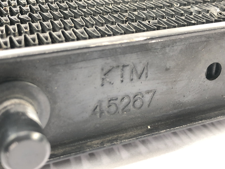 TRIUMPH DAYTONA 955I T595 [1998] - Radiator water cooler