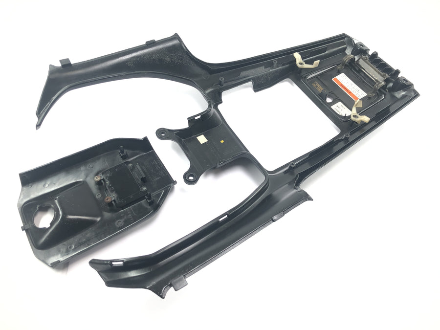 Honda GL 1500 Goldwing SC22 [1993] - Tank cover top shelter fairing