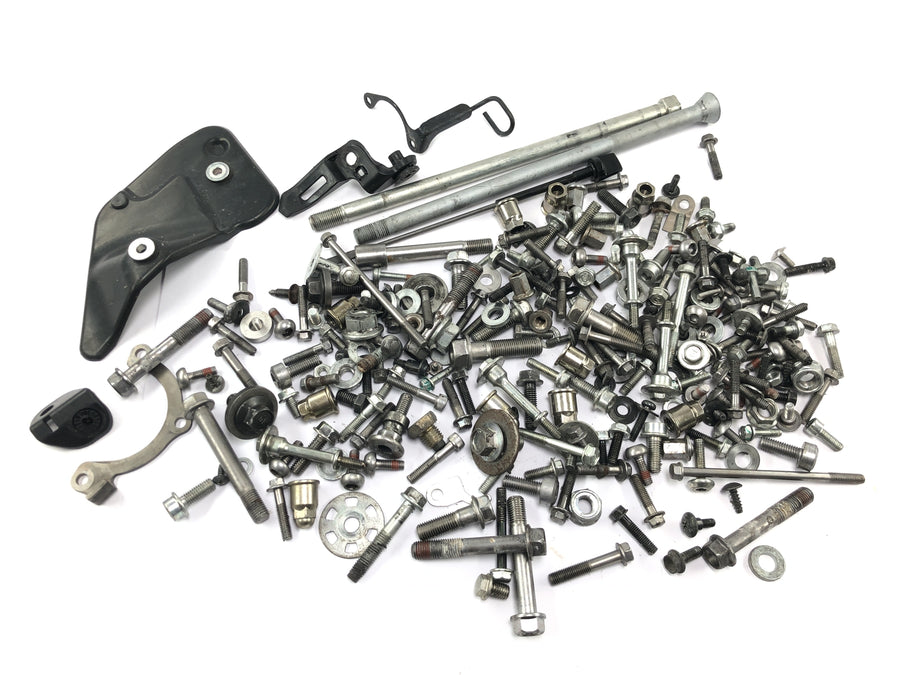 Honda CBR 1000 RR SC59 [2008] - remaining parts and screws mixed lot of small parts