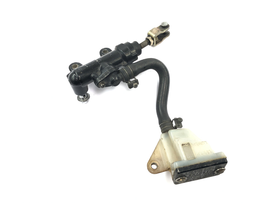 Suzuki GSX R 1100 GU74C [1987] - Rear brake pump, master cylinder, foot brake pump