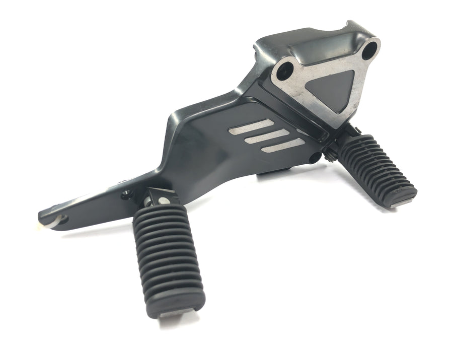 BMW K 1100 RS [1994] - Footrest system footrest holder on the right