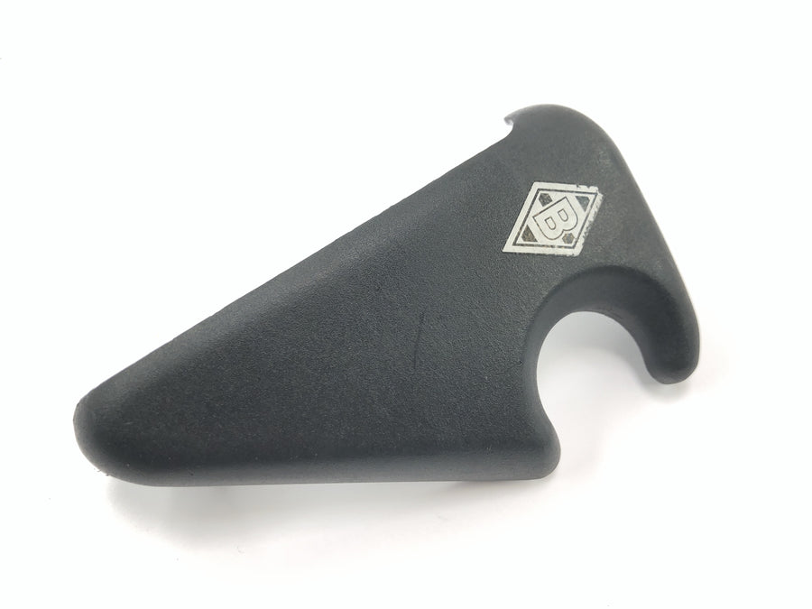 Triumph Speedmaster 900 [2003] - frame cover ignition lock cover plastic cover cap