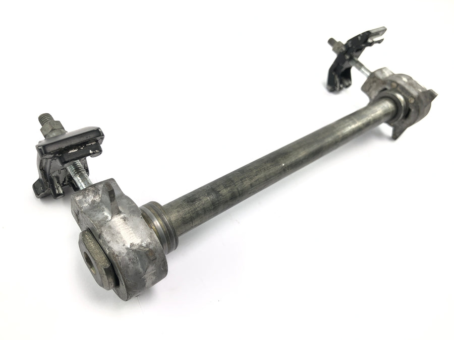 Yamaha MT07 RM04 [2014] - Rear wheel axle axle wheel axle with chain tensioner