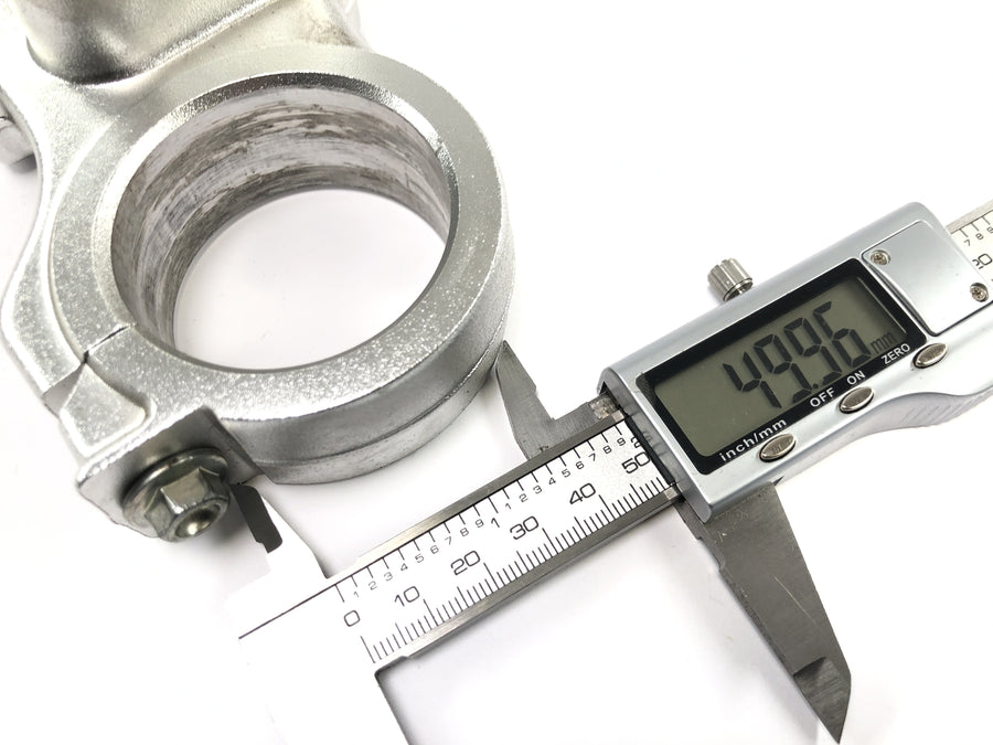SWM RS 125 R B2 [2020] - Upper fork bridge, steering head clamp, fork clamp