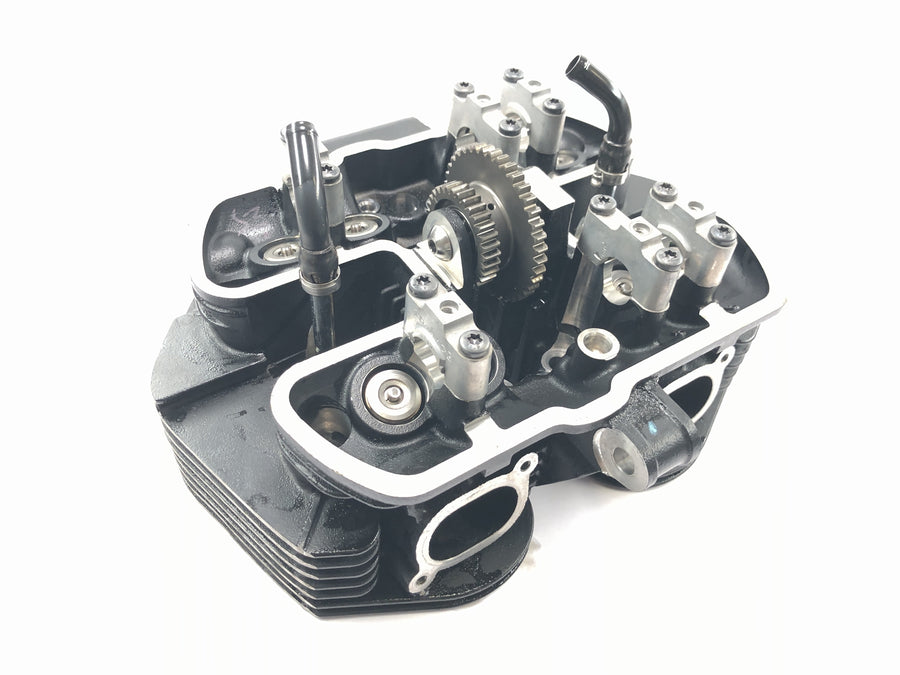 Triumph Speedmaster 900 [2003] - Cylinder head valve train camshaft housing