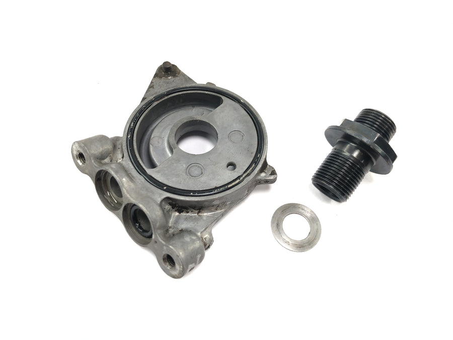 Honda XRV 750 Africa Twin RD04 [1992] - Oil filter mount oil filter flange