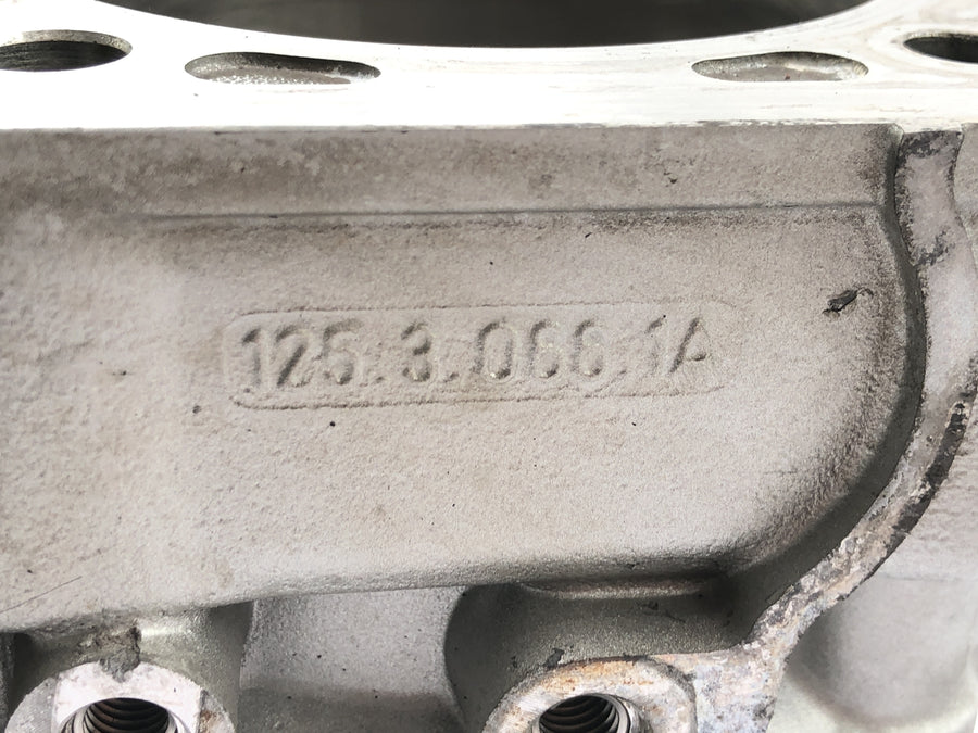 Ducati ST3 S3 [2004] - cylinder with piston at the front