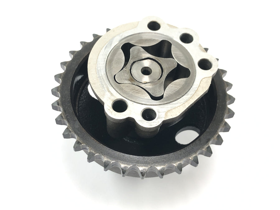 Moto Guzzi V65 Custom [1985] - Oil pump with drive wheel