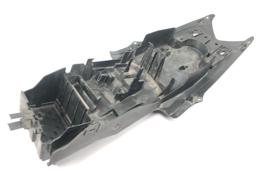 Suzuki GSX R 1000 WVBZ K3 [2003] - Rear frame fairing, inner fairing, battery box