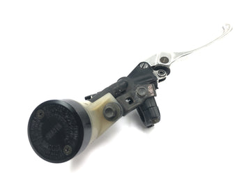 Honda CBR 900 RR SC28 [1995] - Handlebar fitting right hand brake pump with brake lever