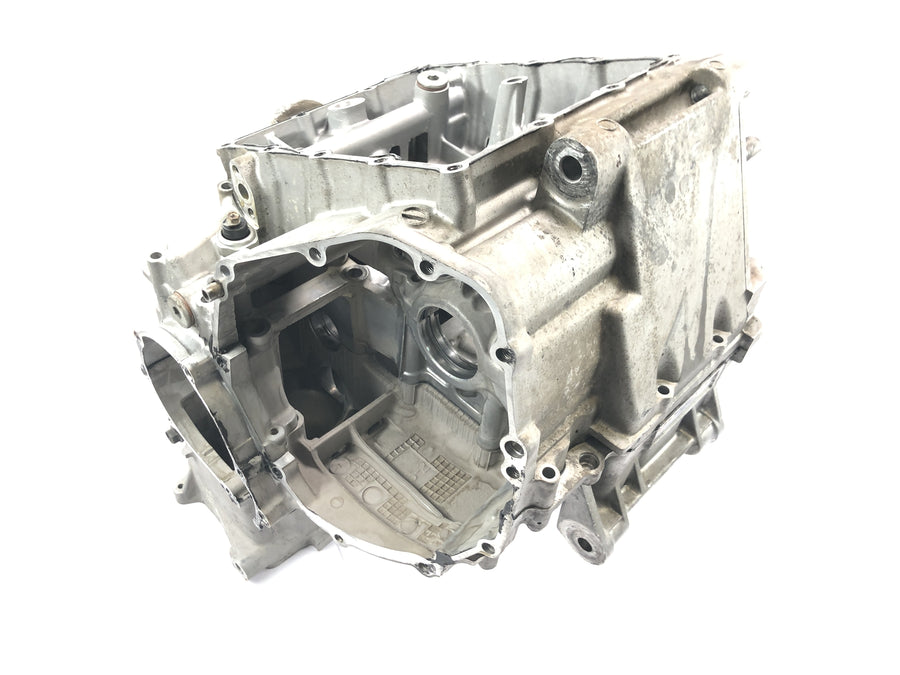 Suzuki GSX R 1000 WVBZ K3 [2003] - Engine housing cylinder block engine block with pistons