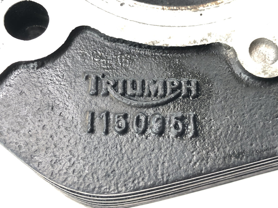 Triumph Speedmaster 900 [2003] - Cylinder head valve train camshaft housing