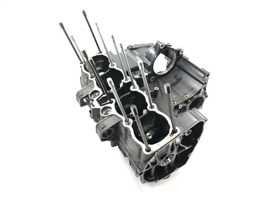 Suzuki GSX R 1100 GU74C [1987] - engine housing crankcase empty housing